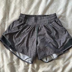 Lululemon Hotty Hot 4” Short